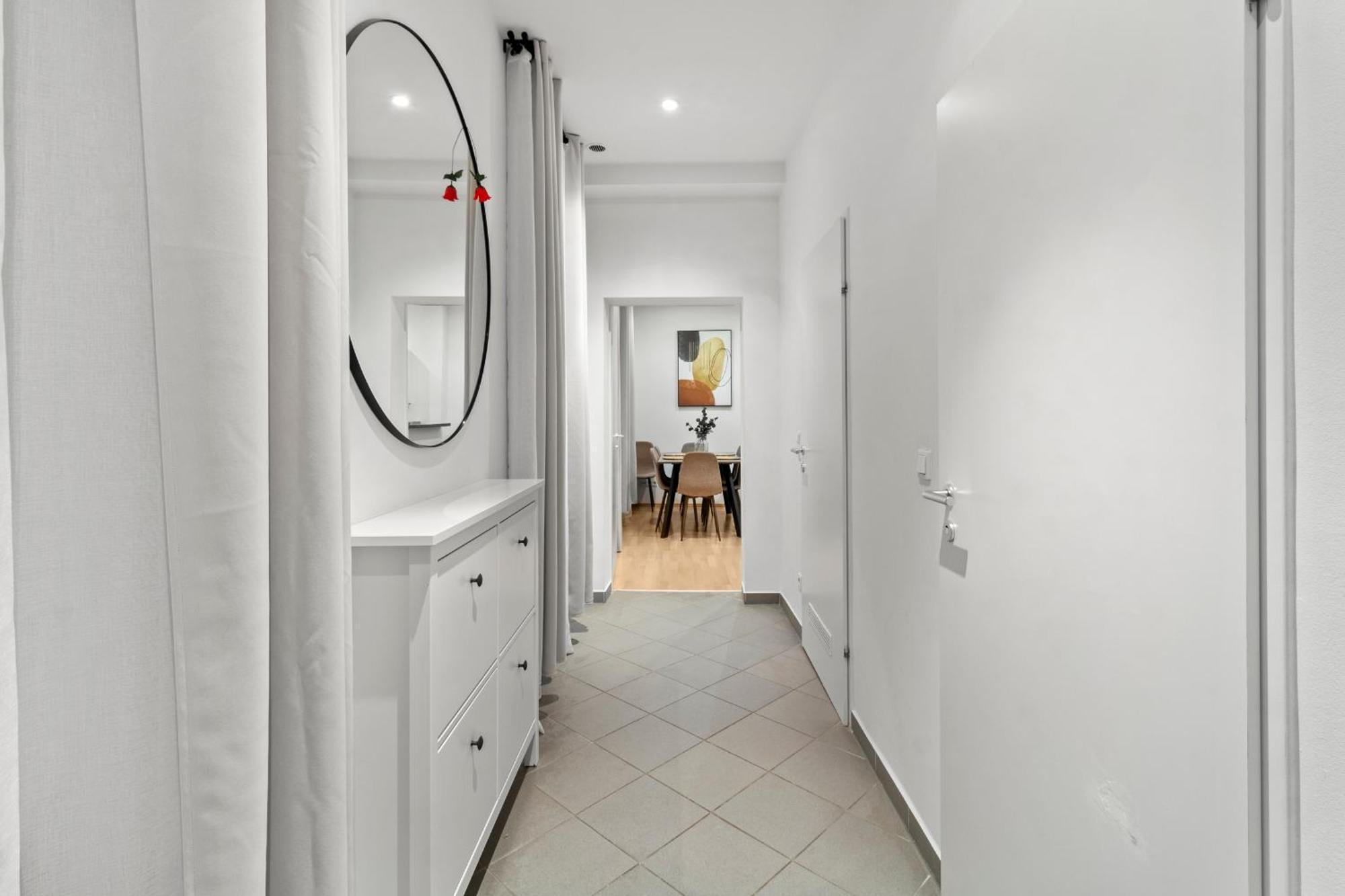 Chic 1Br Apartment - Directly Near Schoenbrunn Виена Екстериор снимка